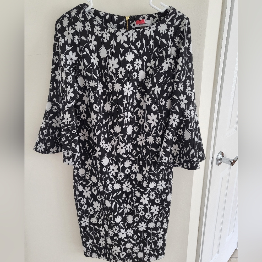 Calvin Klein Black and White Floral Long Sleeve Dress